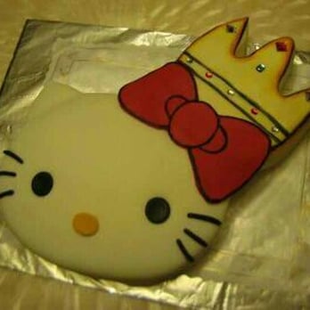 Royal Sweet Cake - Hello Kitty - Bakeries Near Me
