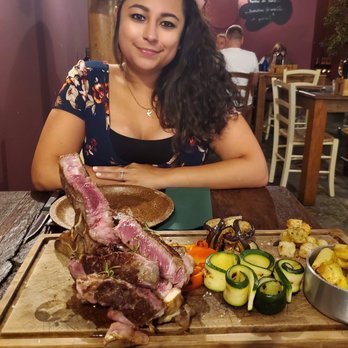 I Tuscani 2 - 1 kilo of Florentine Steak - Steakhouses Near Me - Florence, FI