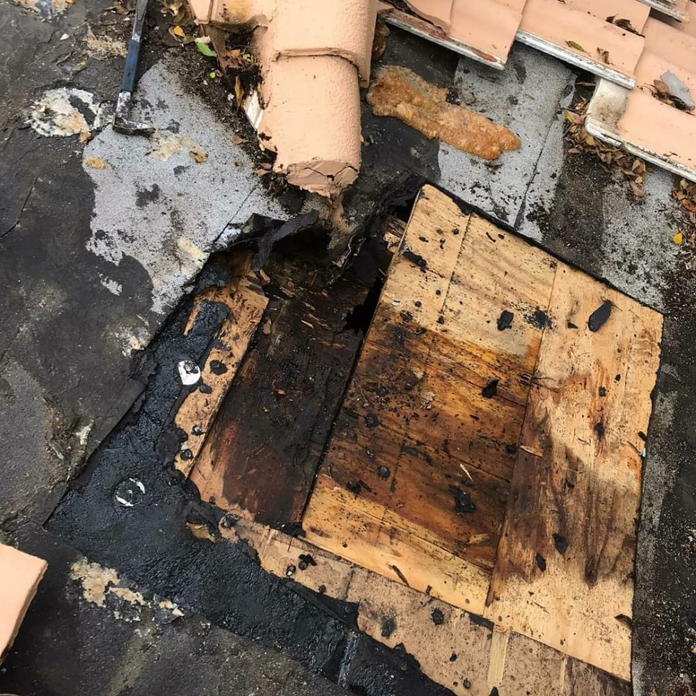 Slide of Golden Key Roofing