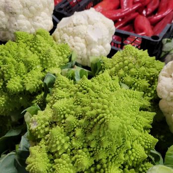 Mercato di Testaccio - Roman cauliflower - Farmers Market Near Me - Rome, RM