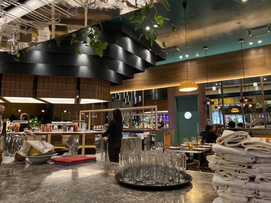 Tiramisu Saint-Laurent | Restaurant italien & japonais à Montréal by null