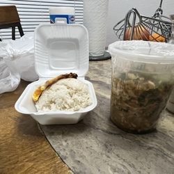 Meenas Thai Kitchen - Spicy Basil Leaves