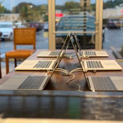 AppleJuice iRepair - Certified pre owned devices!