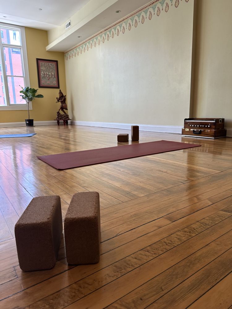 Bhakti Yoga DC