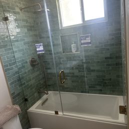 Glass shower Glass shower