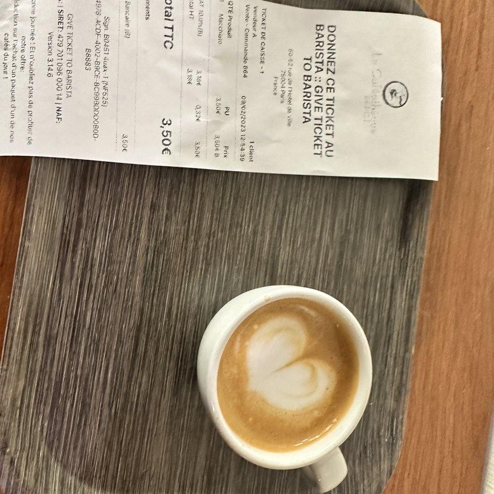 La Caféothèque - Macchiato with M'Panga bean - Cafes Near Me - Paris, 75