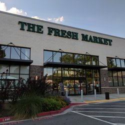 Brighten Park - The Fresh Market storefront. Photo taken August 20, 2017. It closed July 19, 2018.