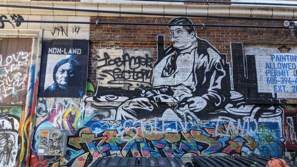 Art Alley by null