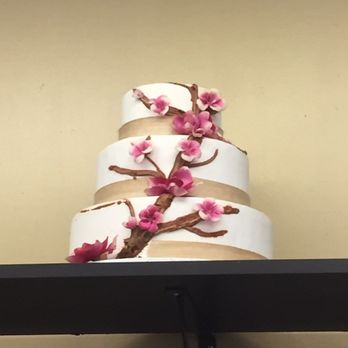 La Luz Bakery - Bakeries Near Me - Round Lake, Illinois