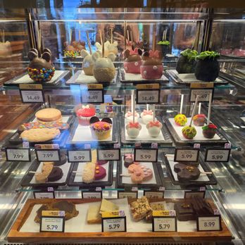 Disney's Candy Cauldron - Desserts Near Me - Lake Buena Vista, Florida Disney's Candy Cauldron - Desserts Near Me - Lake Buena Vista, Florida