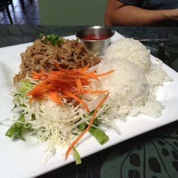 Da Kitchen Maui - Kalua Pork Plate - Hawaiian Near Me - Kihei, Hawaii Da Kitchen Maui - Kalua Pork Plate - Hawaiian Near Me - Kihei, Hawaii