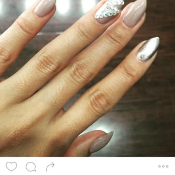Lacquer Room - Nail Salons Near Me - Bronx, New York