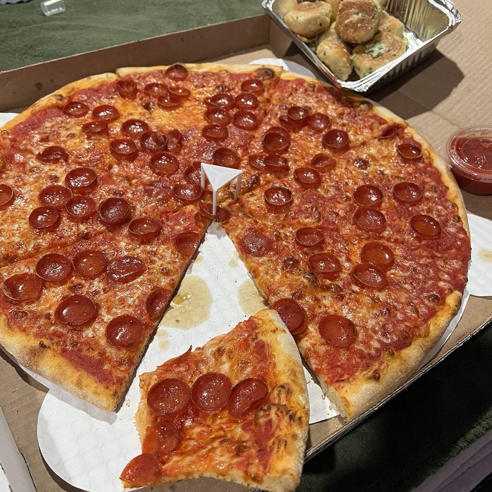 Prime Pizza - Peporroni pizza. garlic knots. - Pizza Near Me - Burbank, California Prime Pizza - Peporroni pizza. garlic knots. - Pizza Near Me - Burbank, California
