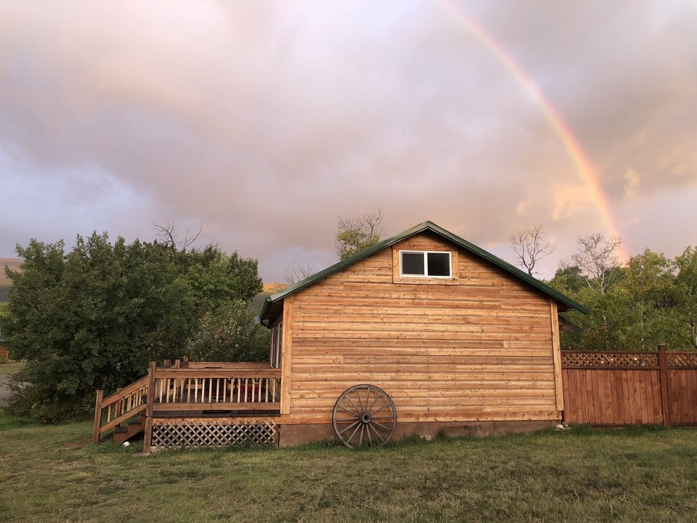 Glacier Trailhead Cabins Hotels Hwy 89 N Babb Mt Phone