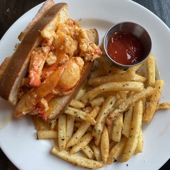 Ampersea - Lobster Roll - New American Near Me - Baltimore, Maryland Ampersea - Lobster Roll - New American Near Me - Baltimore, Maryland