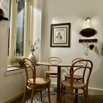 Love, Pomelo - Beautiful seating area - Seafood Near Me - Baltimore, Maryland