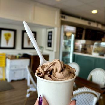 Vanilla Bean Custom Ice Cream and Coffee - Coffee & Tea Near Me - Wayne, Pennsylvania Vanilla Bean Custom Ice Cream and Coffee - Coffee & Tea Near Me - Wayne, Pennsylvania