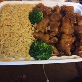Best Wok Chinese - General Tso combination platter - Chinese Near Me - Cleveland, Ohio