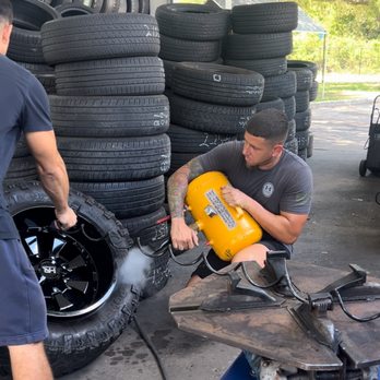 Santanas - Roadside Assistance Near Me - Tampa, Florida Santanas - Roadside Assistance Near Me - Tampa, Florida