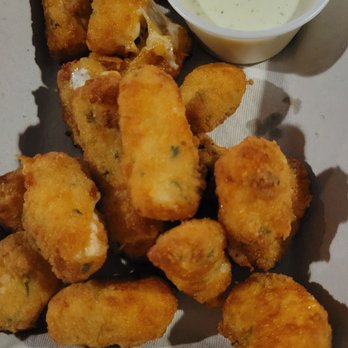 Boomtown Saloon - Billy Curdington's Garlic curds - Bars Near Me - Lake Delton, Wisconsin Boomtown Saloon - Billy Curdington's Garlic curds - Bars Near Me - Lake Delton, Wisconsin