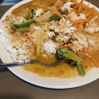Thai Basil Restaurant - Garlic stir fry modified to be vegan. - Thai Near Me - Sevierville, Tennessee Thai Basil Restaurant - Garlic stir fry modified to be vegan. - Thai Near Me - Sevierville, Tennessee