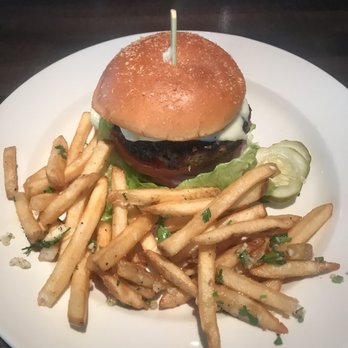 Yard House - New American Near Me - Denver, Colorado
