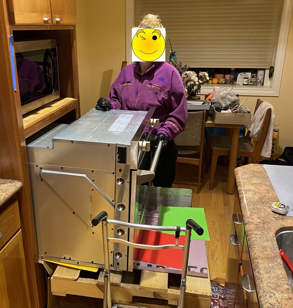 CALIFORNIA BUILDER DISTRIBUTORS Updated April 2024 19 Photos & 33