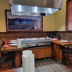 Kobe Japanese Steak & Seafood - Main seating area