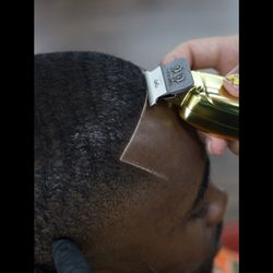 Dmnd Kutz Barber Shop