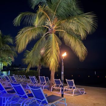 Reefhouse Resort - Cozy private beach at night - Resorts Near Me - Key Largo, Florida Reefhouse Resort - Cozy private beach at night - Resorts Near Me - Key Largo, Florida