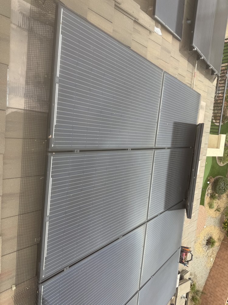 Slide of Storage Solar