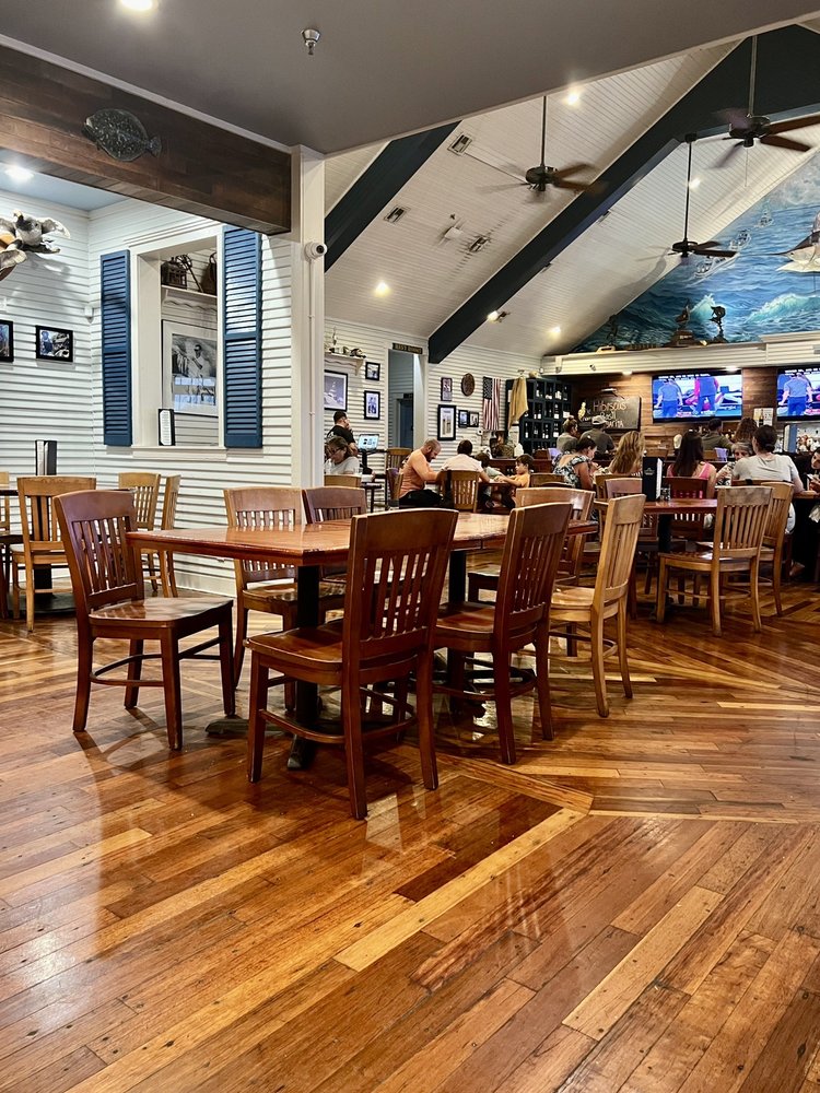 Trout Street Bar & Grill