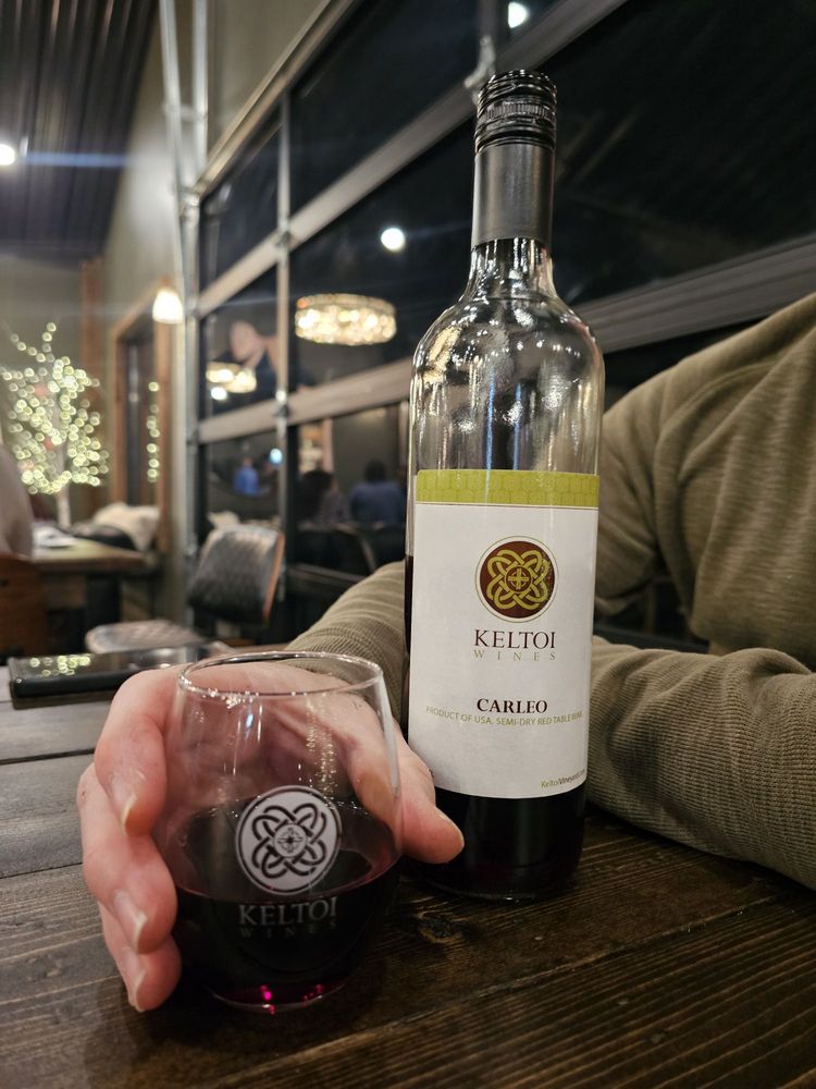 Keltoi Winery - vineyard in Oronogo, MO