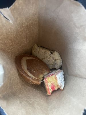 Pasteleria Y Panaderia La Ideal by null