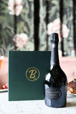 Blanc Champagne Bar by null