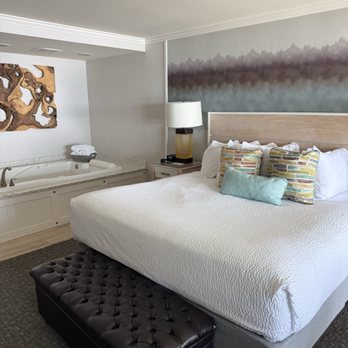Hallmark Resort & Spa Cannon Beach - Oceanfront King - Resorts Near Me - Cannon Beach, Oregon Hallmark Resort & Spa Cannon Beach - Oceanfront King - Resorts Near Me - Cannon Beach, Oregon