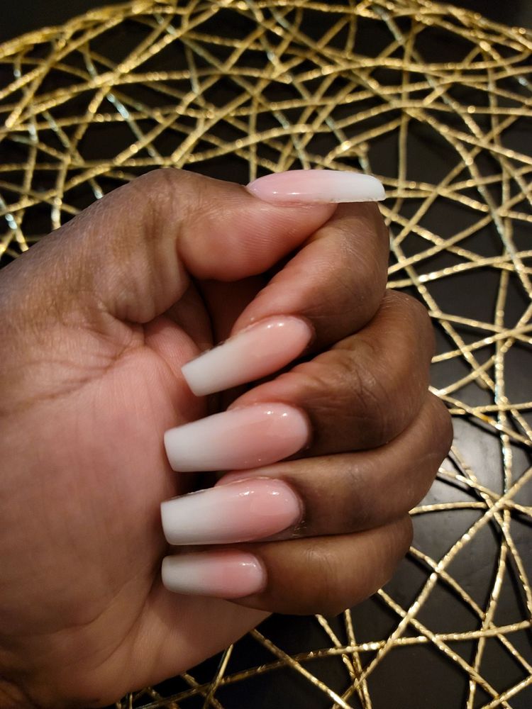 US NAILS Updated August 2024 52 Photos & 20 Reviews 954 N Saint