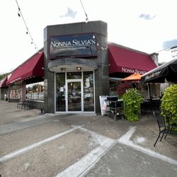 Nonna Silvia's Trattoria & Pizzeria