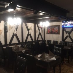 Pizzeria Dhillon - Gastraum, heue etwas leerer