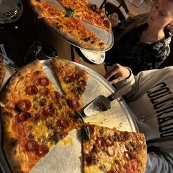 Deluca's Pizza - Patsy Searcy & Benny Briggs
