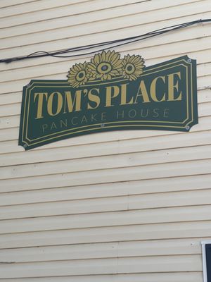 Tom’s Place by null