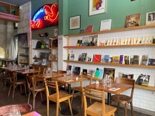 Le Petit Commerce by null