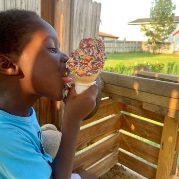 Frosty's Ice Cream - Ice Cream & Frozen Yogurt Near Me - Depew, New York