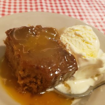 Bell Buckle Cafe - Oatmeal cake and vanilla ice cream - American Near Me - Bell Buckle, Tennessee Bell Buckle Cafe - Oatmeal cake and vanilla ice cream - American Near Me - Bell Buckle, Tennessee