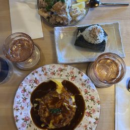 Omurice, onigiri, karage Omurice, onigiri, karage