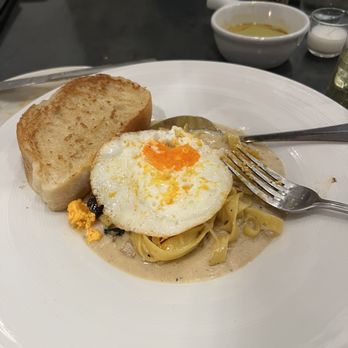 La Condesa Eatery - Condesa Carbonara - Salad Near Me - Reno, Nevada