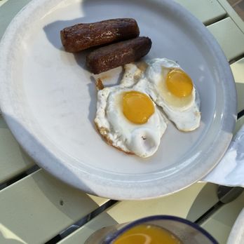 Flight 126 Cafe - Sausage links & sunny side up eggs - Cafes Near Me - Santa Paula, California Flight 126 Cafe - Sausage links & sunny side up eggs - Cafes Near Me - Santa Paula, California