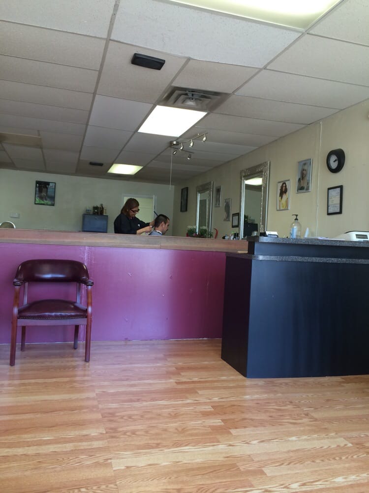 FLYING SCISSOR’S SALON Updated June 2024 112 N Main St, Spanish