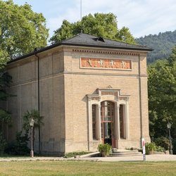 Trinkhalle