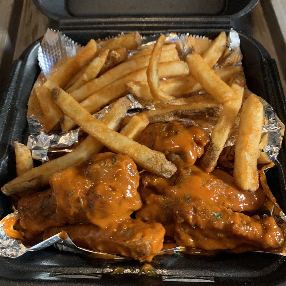 WingMan Redlands - Bangin buffalo - Chicken Wings Near Me - Redlands, California WingMan Redlands - Bangin buffalo - Chicken Wings Near Me - Redlands, California